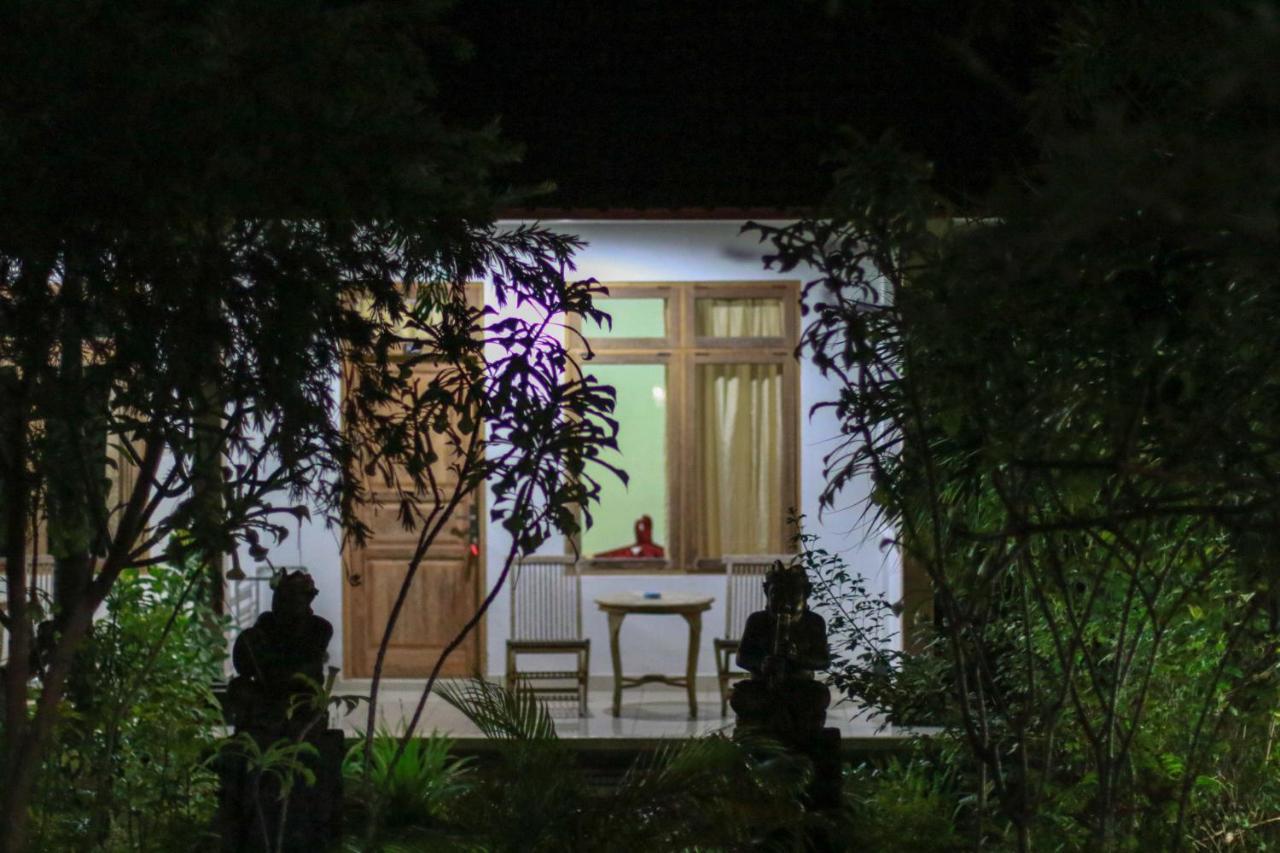 Medori Putih Homestay Улувату Екстер'єр фото