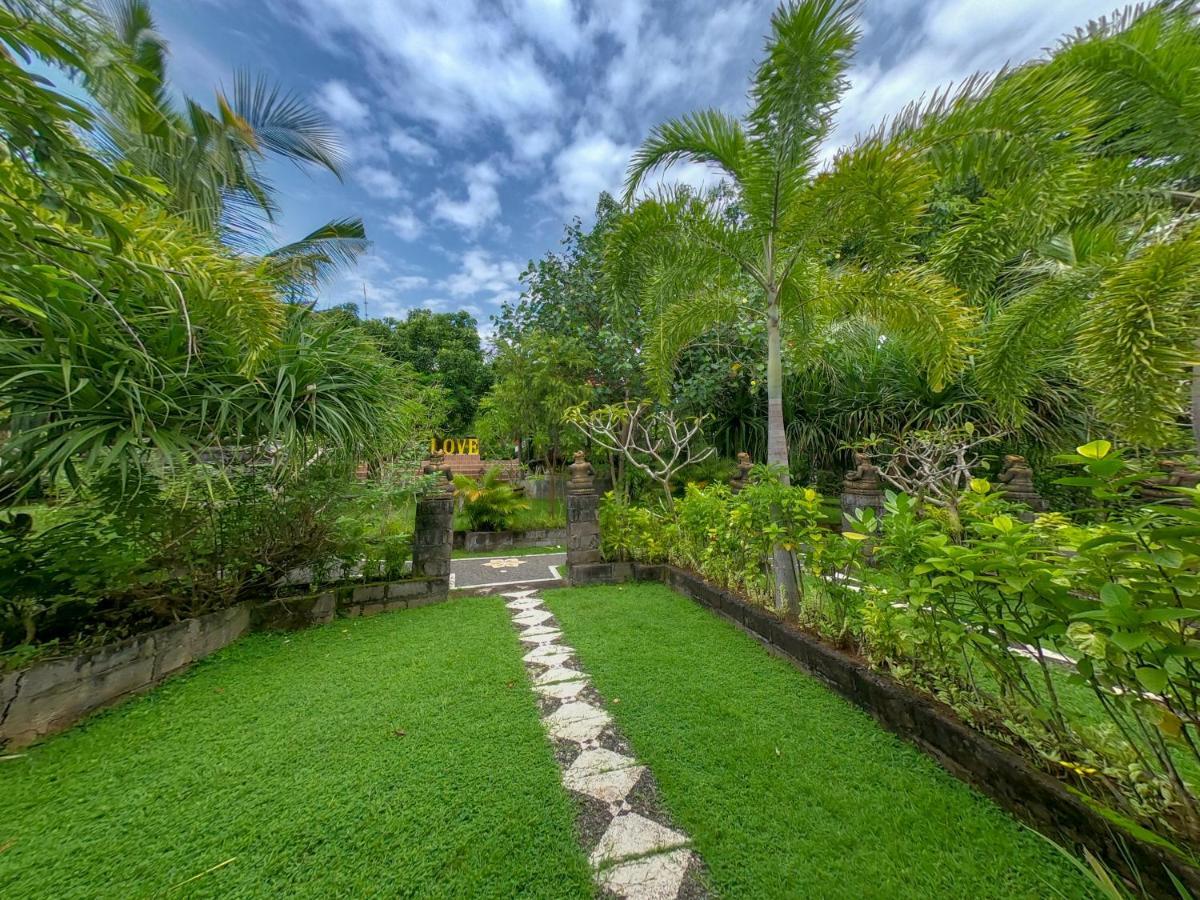 Medori Putih Homestay Улувату Екстер'єр фото