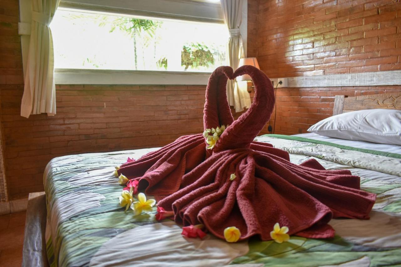 Medori Putih Homestay Улувату Екстер'єр фото